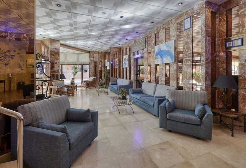 Apartamentos La Jabega