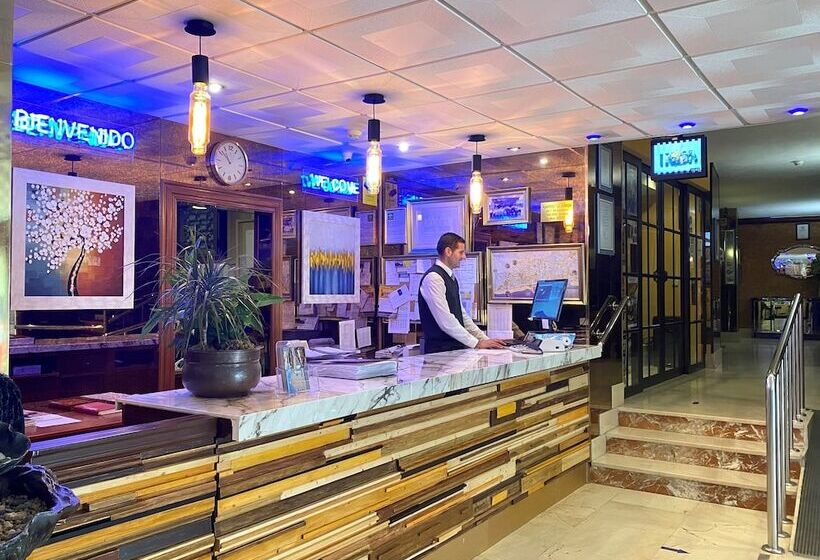 Apartamentos La Jabega