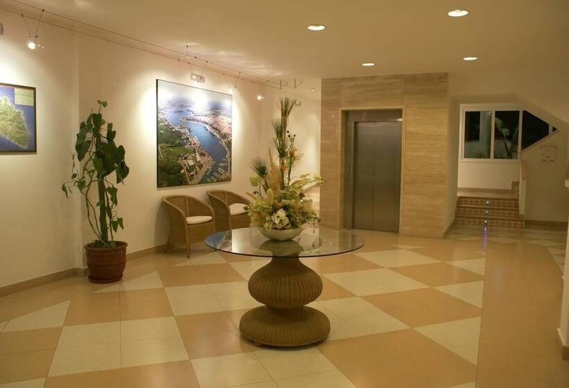 Apartamentos Vistamar