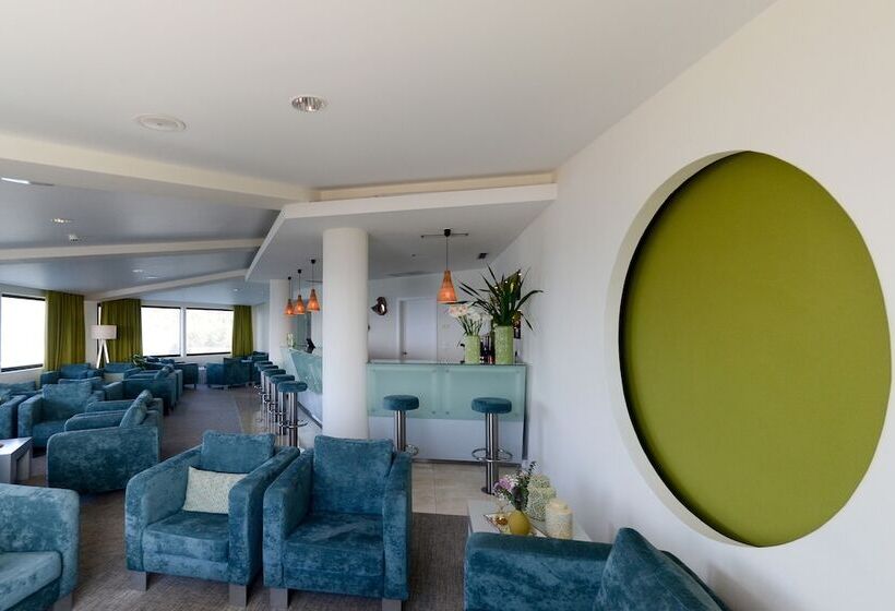 Caloura Hotel Resort