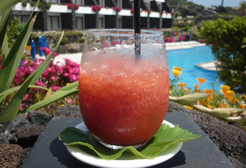 Caloura Hotel Resort