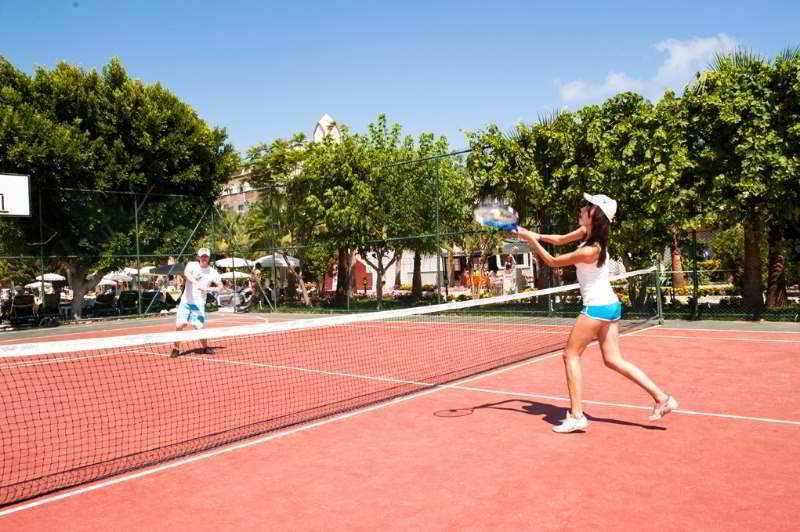 호텔 Concordia Celes Beach