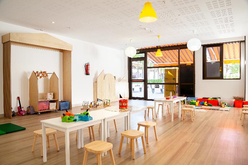 Coral Compostela Beach