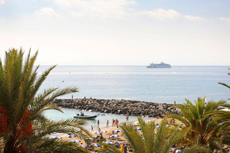 Coral Compostela Beach