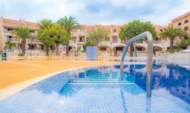 Coral Compostela Beach