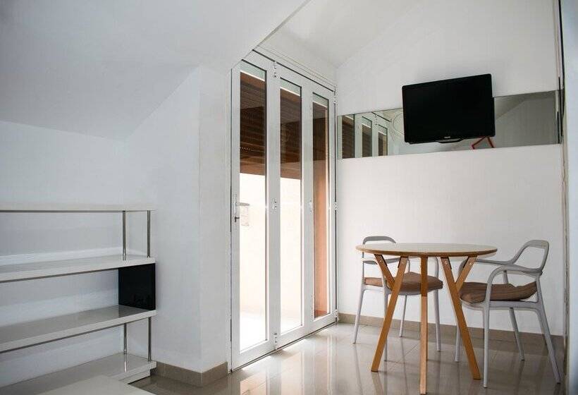 Coral Compostela Beach