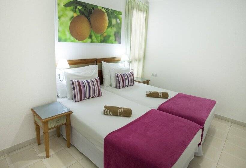 Coral Compostela Beach