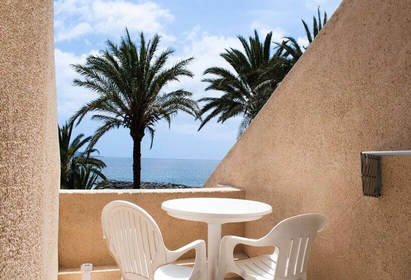 Coral Compostela Beach