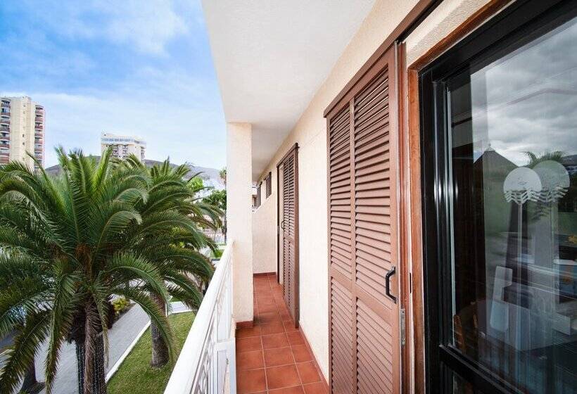 Coral Compostela Beach