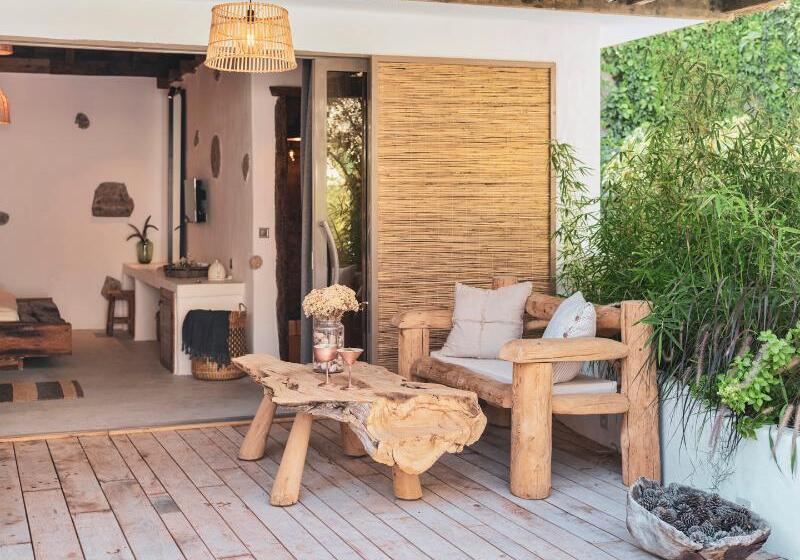 Flamingo Hotel & Spa   Pet Friendly