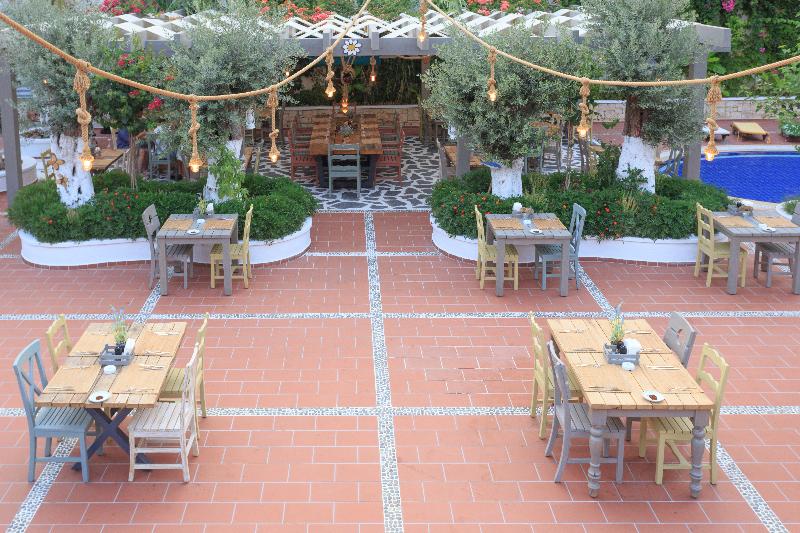 Flamingo Hotel & Spa   Pet Friendly