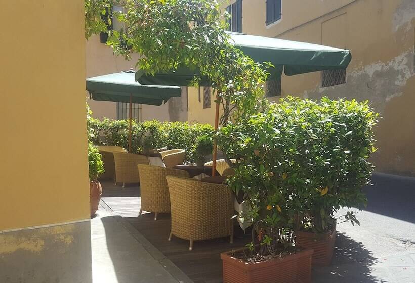 هتل Albergo San Martino & Depandance