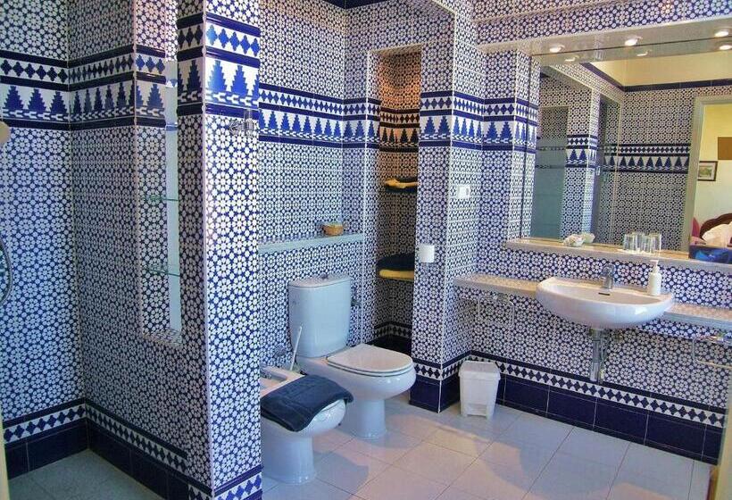 בית מלון כפרי Alhambra