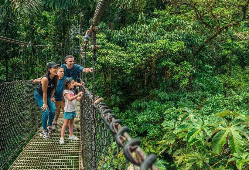 فندق Arenal Kioro Suites & Spa