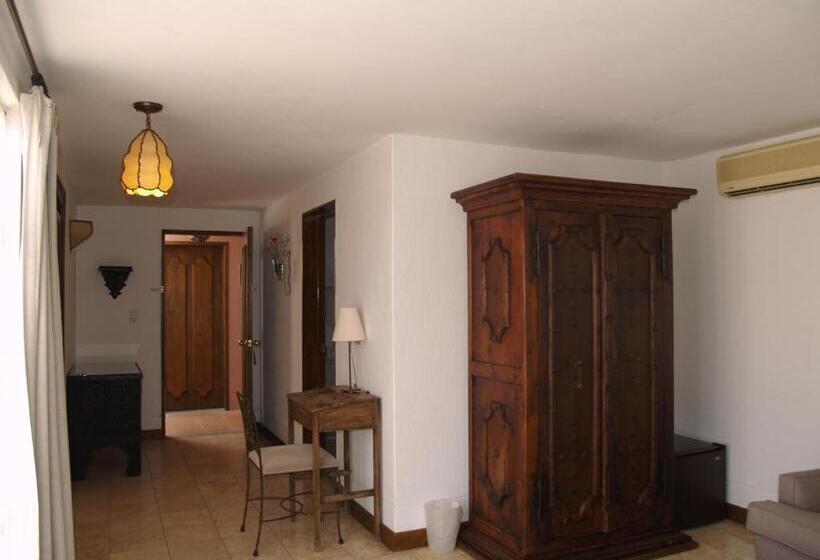 Отель Casa Rosada  Adults Only