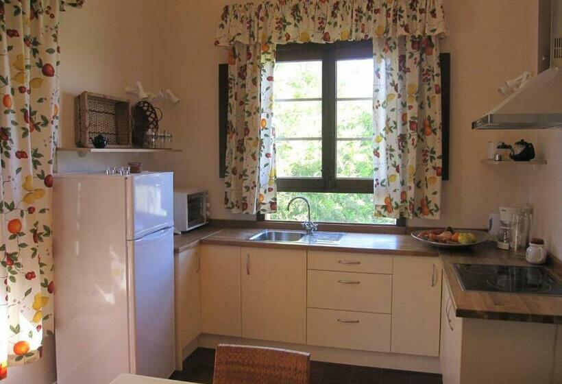 Vivelorural Casa El Gargujo Con Piscina