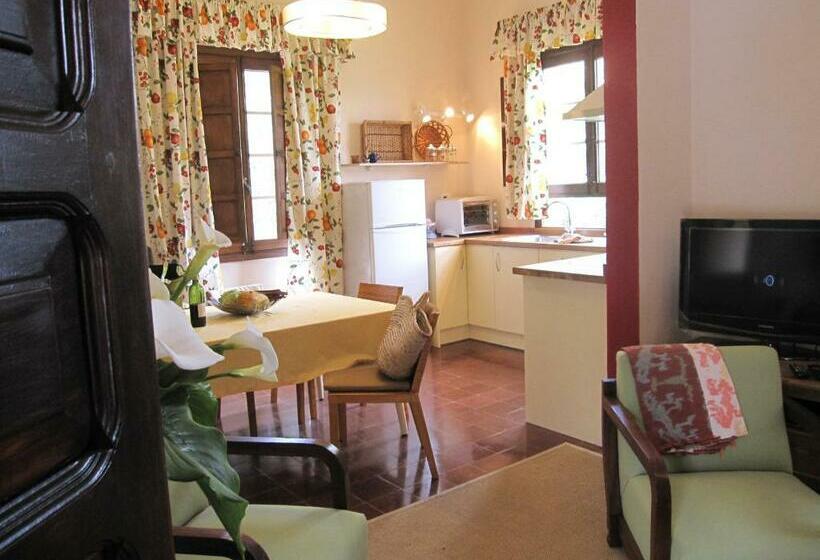 Vivelorural Casa El Gargujo Con Piscina