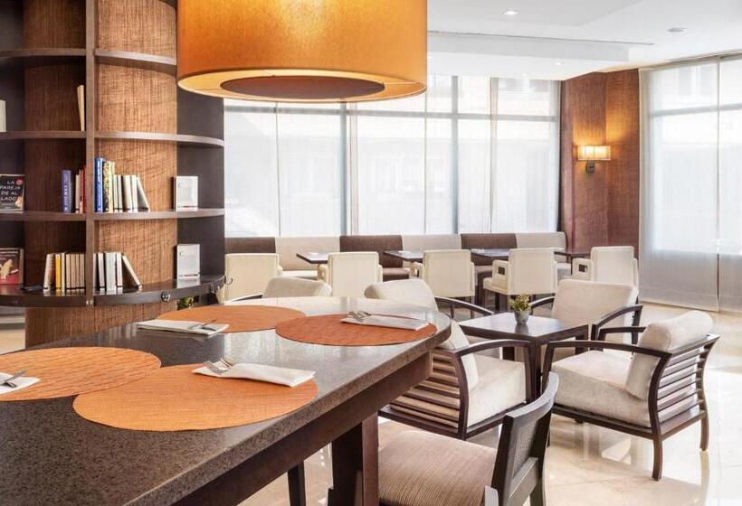 هتل Catalonia El Retiro