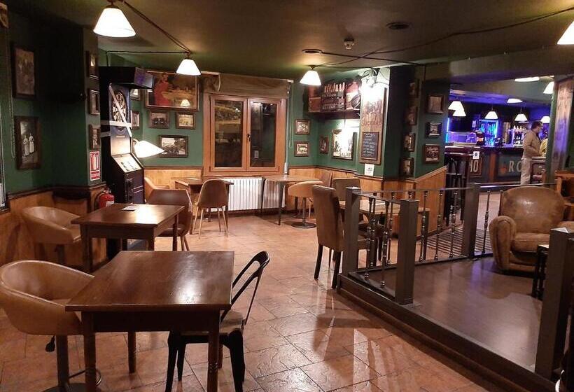 Отель Comapedrosa