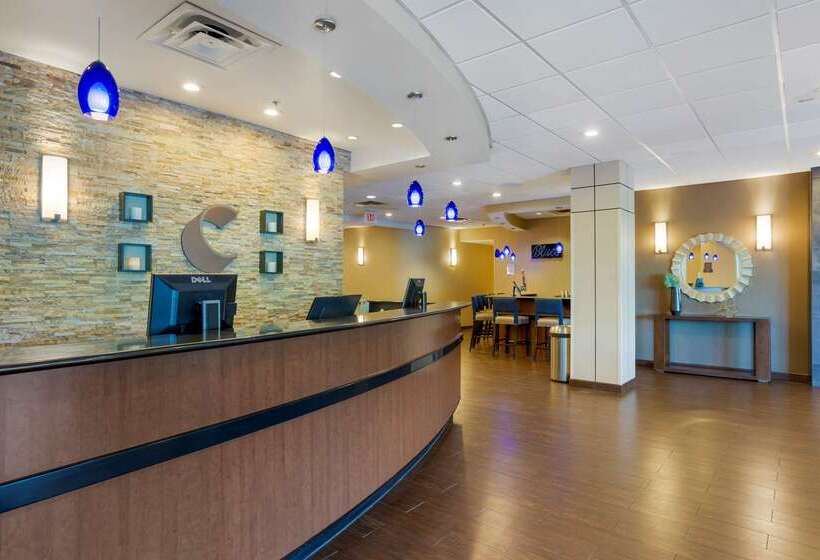 فندق Comfort Inn & Suites Presidential