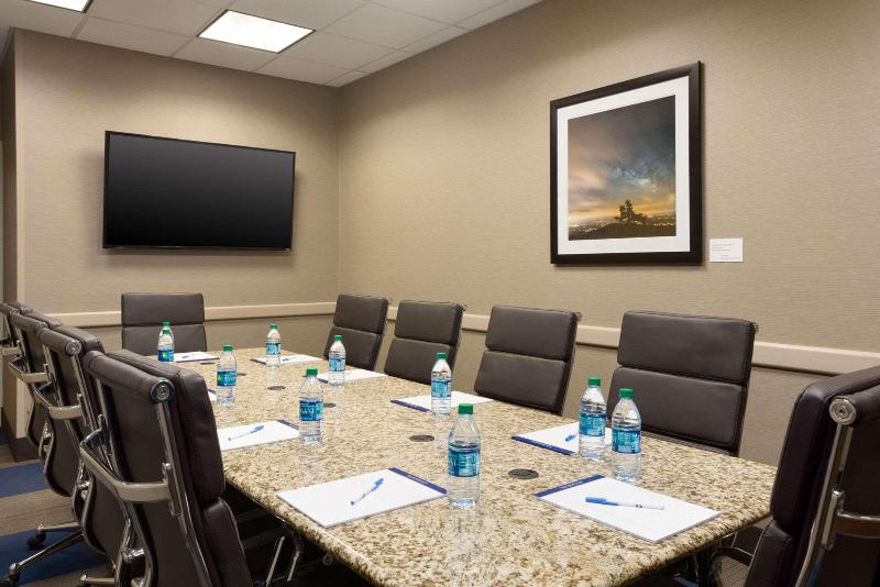 فندق Comfort Inn & Suites Presidential