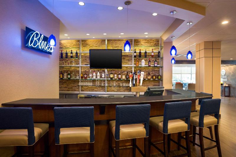 فندق Comfort Inn & Suites Presidential