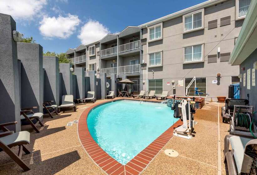 هتل Comfort Suites Dfw Airport
