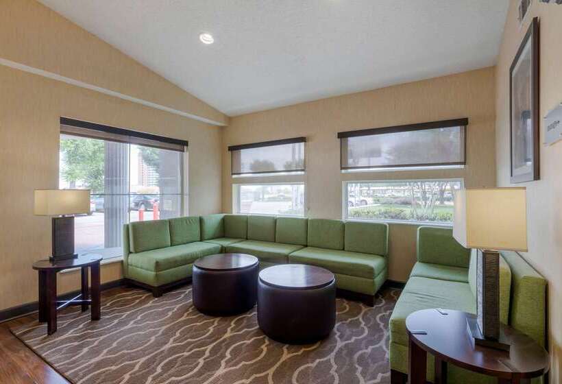 هتل Comfort Suites Dfw Airport