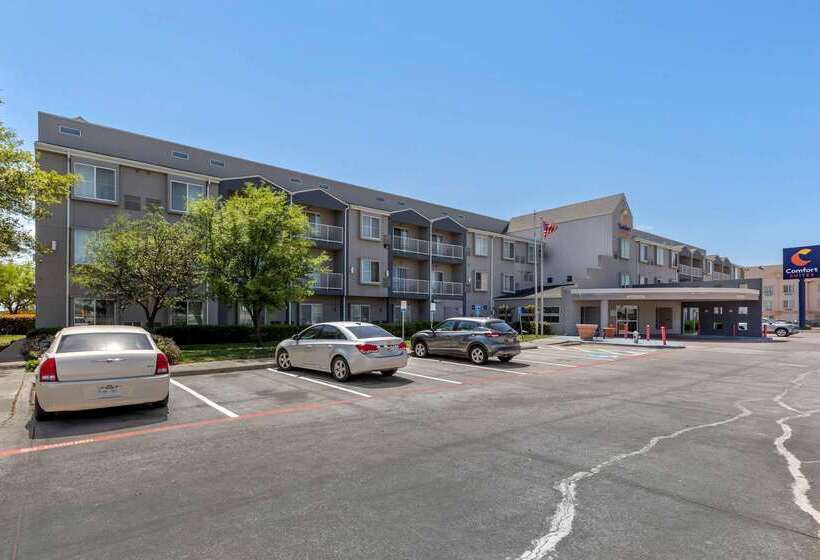 هتل Comfort Suites Dfw Airport