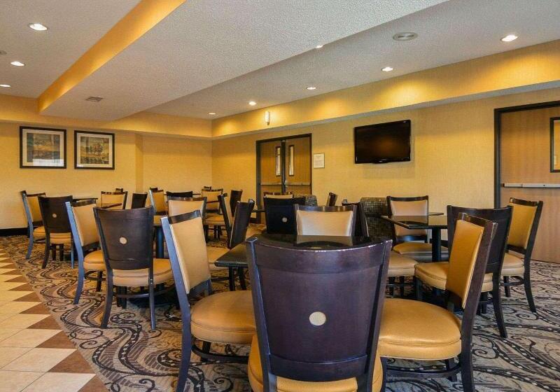 هتل Comfort Suites Dfw Airport