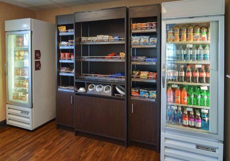 هتل Comfort Suites Dfw Airport