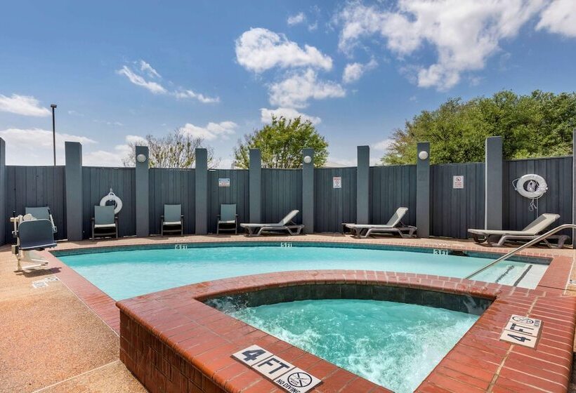 هتل Comfort Suites Dfw Airport