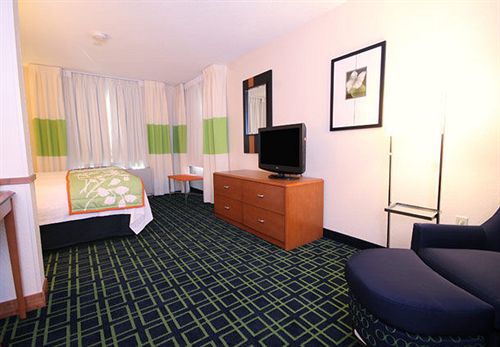 هتل Fairfield Inn & Suites White River Junction
