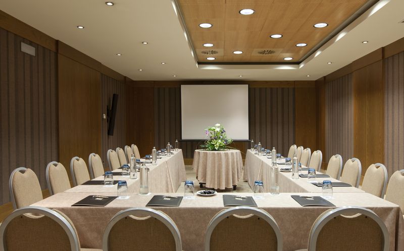 호텔 Cordoba Center