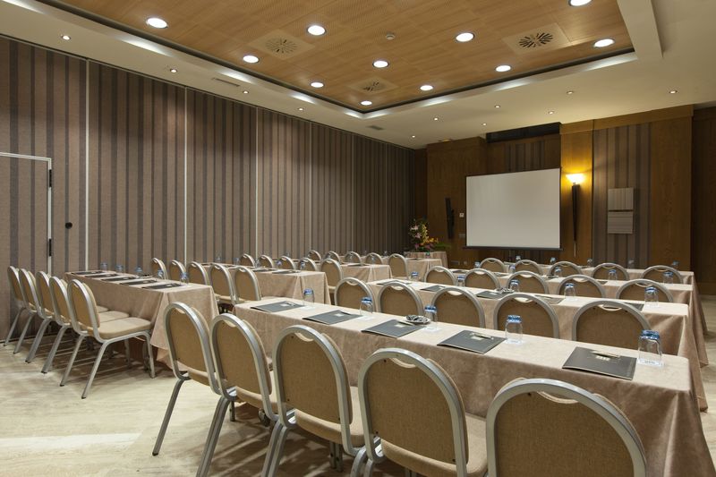 호텔 Cordoba Center