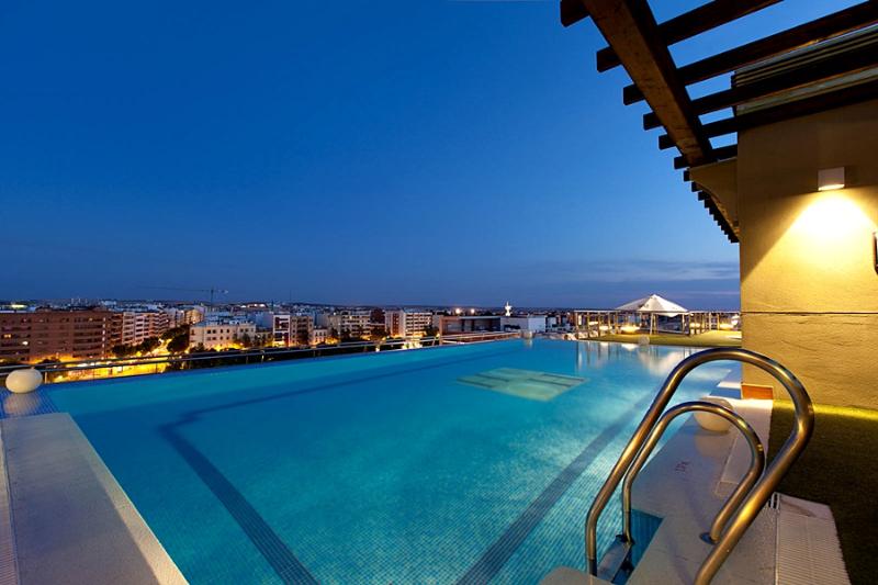 호텔 Cordoba Center