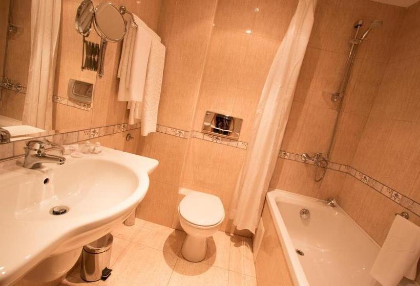 בית מלון כפרי Divesta Self Check In