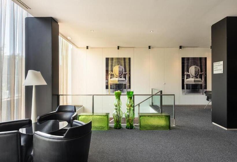 فندق Exe Zizur Pamplona