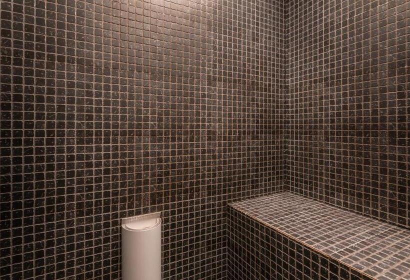 فندق Exe Zizur Pamplona