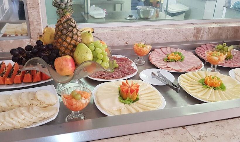 בית מלון כפרי Golden Beach