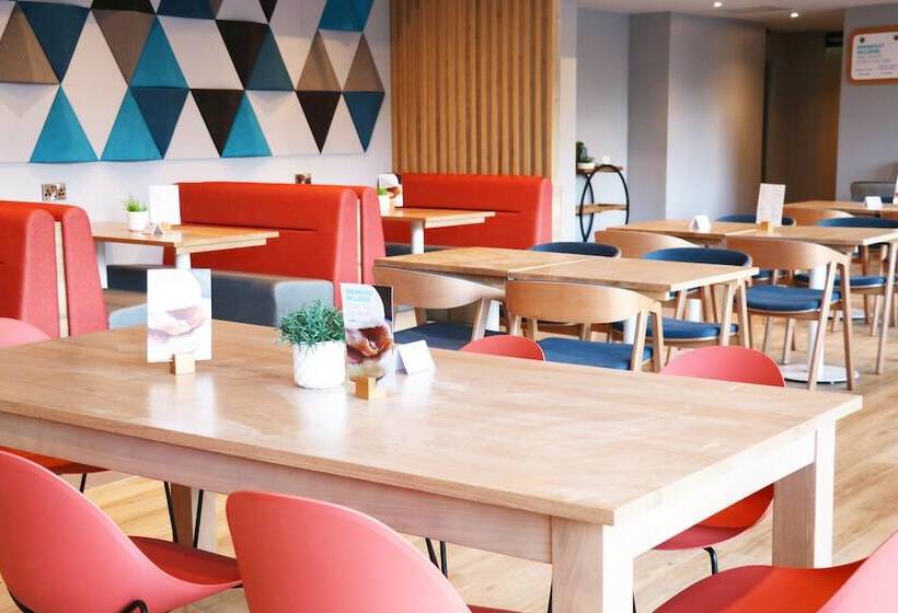 فندق Holiday Inn Express, Chester Racecourse, An Ihg