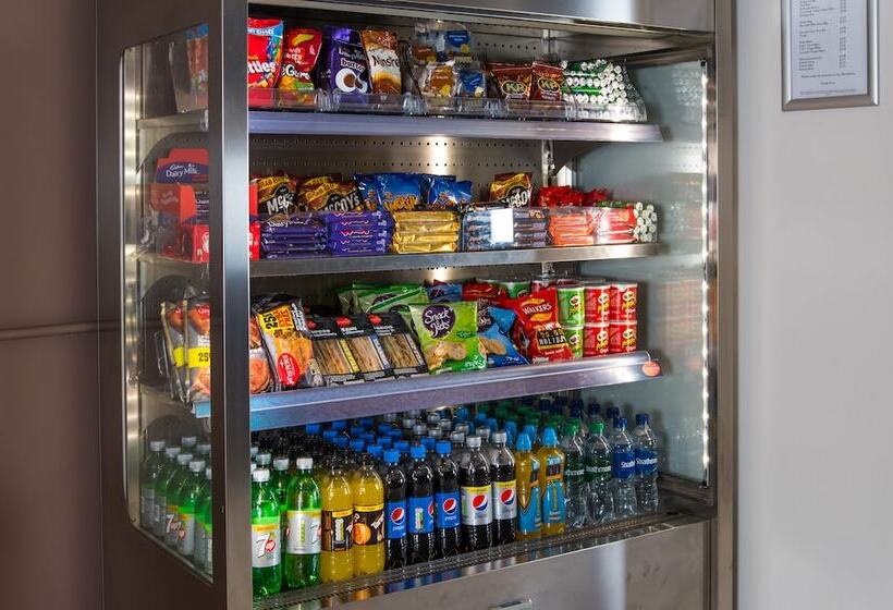 בית מלון כפרי Holiday Inn Express Gloucester   South, An Ihg