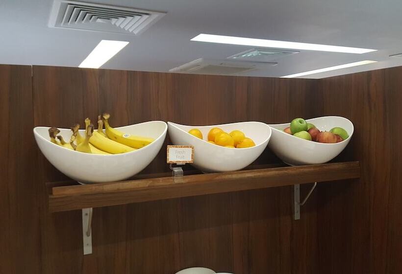 Отель Holiday Inn Express London Croydon, An Ihg