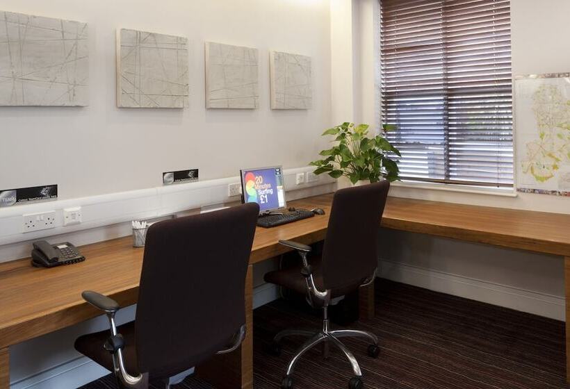 Отель Holiday Inn Express London Croydon, An Ihg