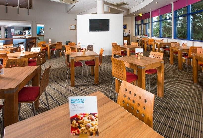 בית מלון כפרי Holiday Inn Express Newport, An Ihg