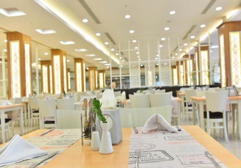 هتل Holiday Village Turkiye