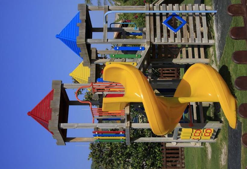 هتل Holiday Village Turkiye