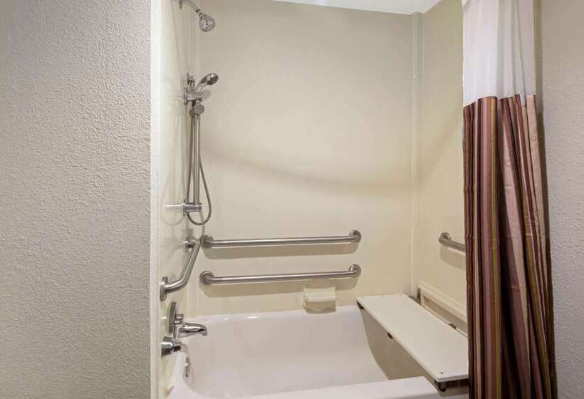 فندق La Quinta By Wyndham Miami Airport East