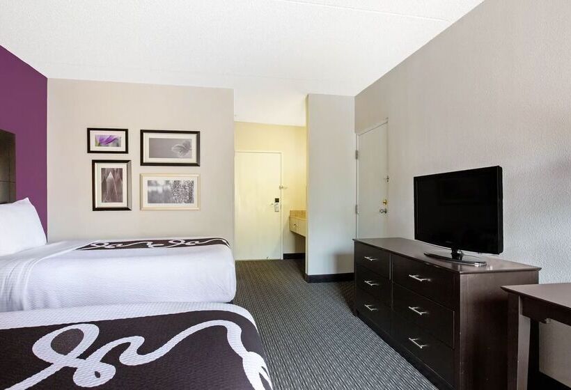 فندق La Quinta By Wyndham Miami Airport East