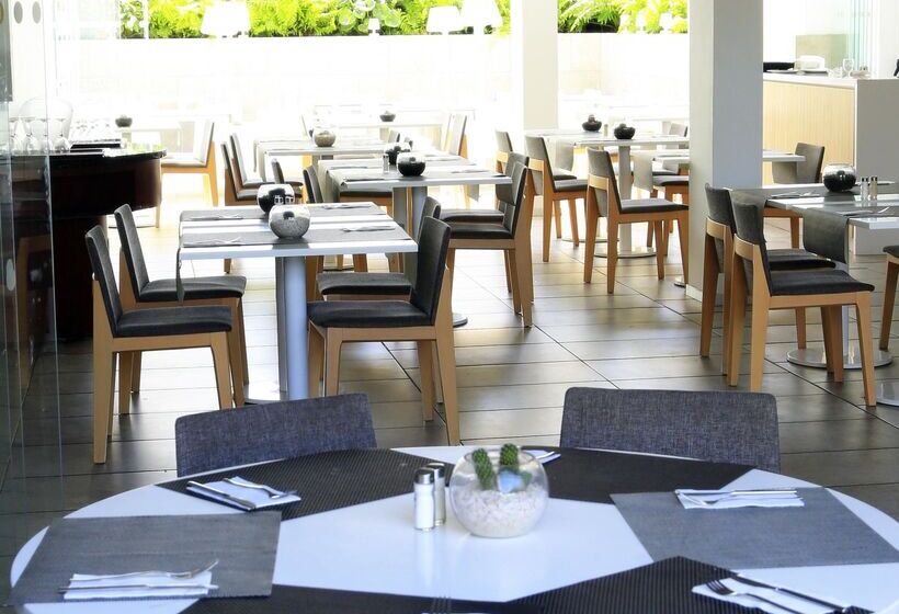 Отель Akeah Broncemar